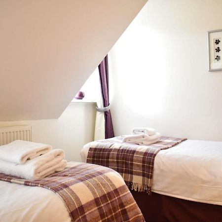 The Ross 2 Bedroom Apartment In Historic Abbey Fort Augustus Luaran gambar